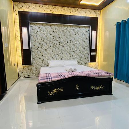 Mandir Saket Bhawan Hotel Ayodhya Ngoại thất bức ảnh