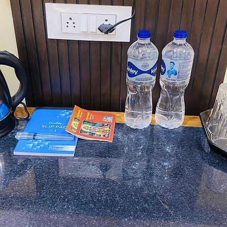 Mandir Saket Bhawan Hotel Ayodhya Ngoại thất bức ảnh