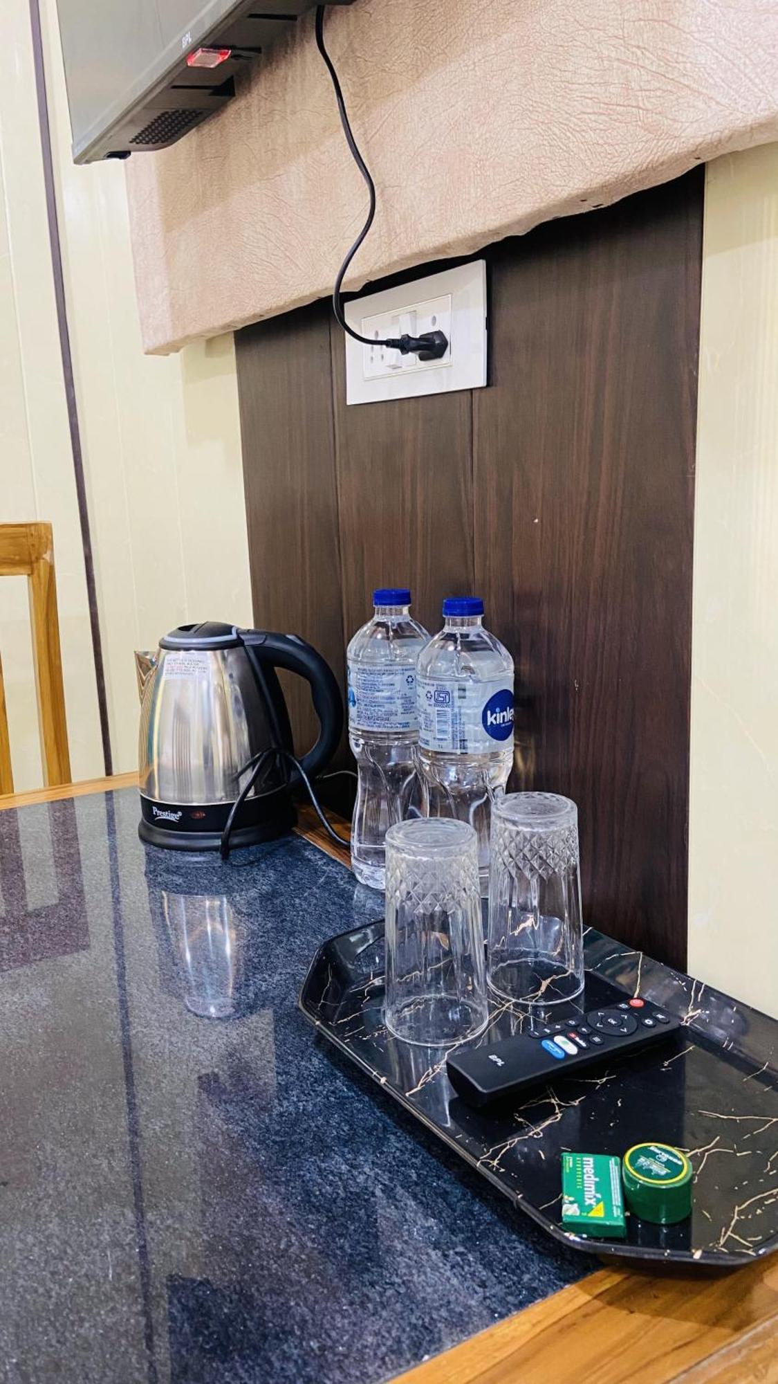 Mandir Saket Bhawan Hotel Ayodhya Ngoại thất bức ảnh