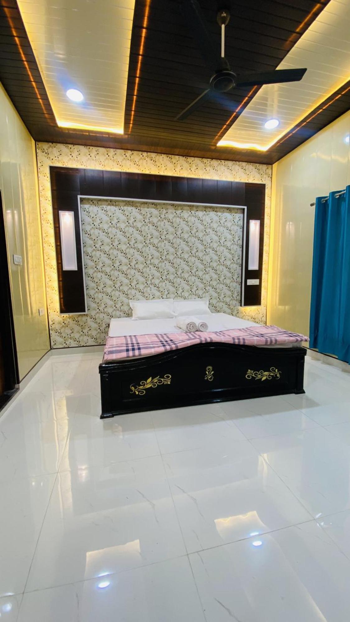 Mandir Saket Bhawan Hotel Ayodhya Ngoại thất bức ảnh
