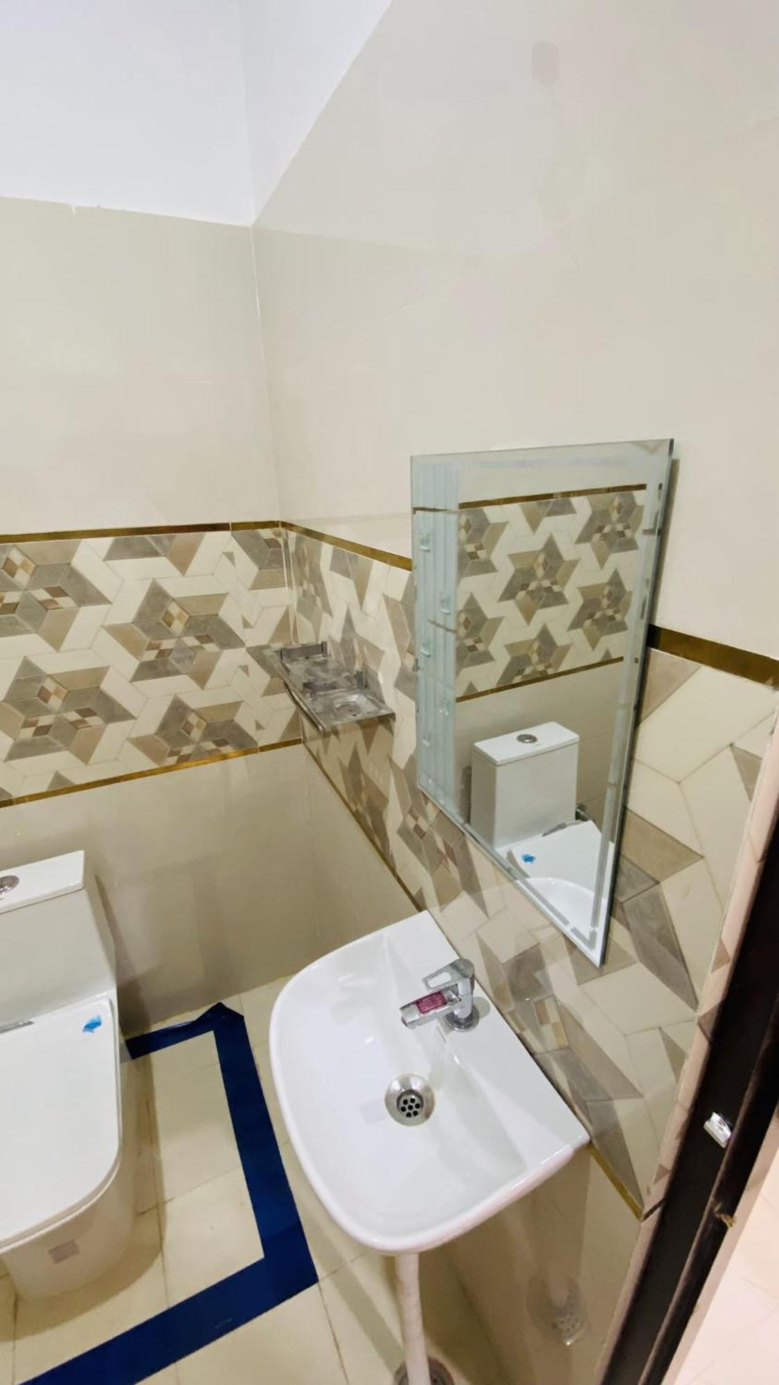 Mandir Saket Bhawan Hotel Ayodhya Ngoại thất bức ảnh